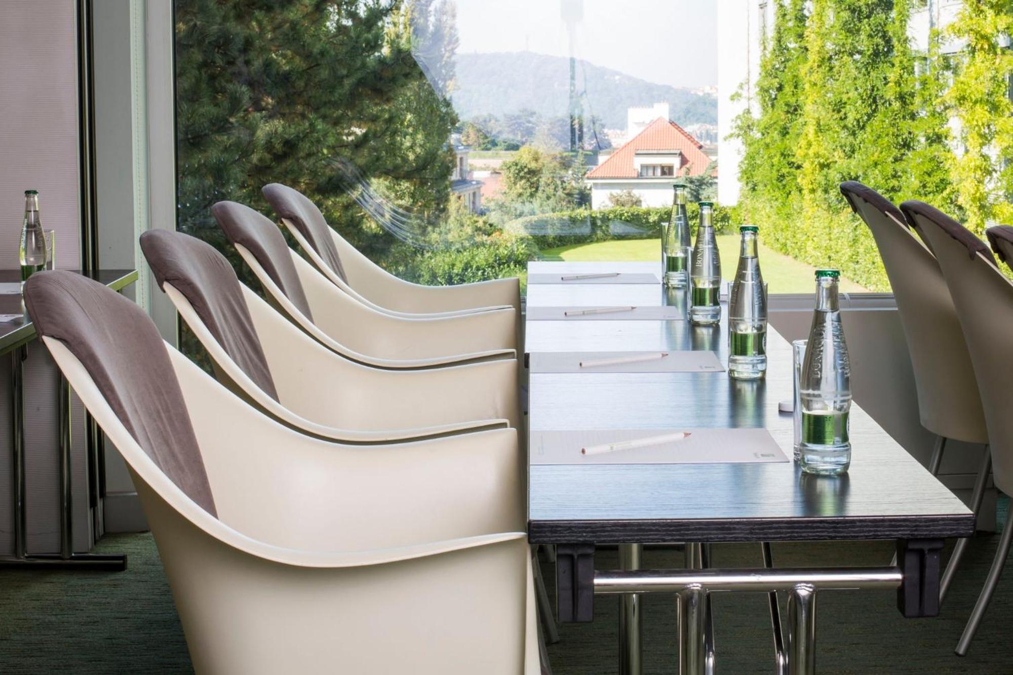 Holiday Inn Prague By Ihg Eksteriør bilde