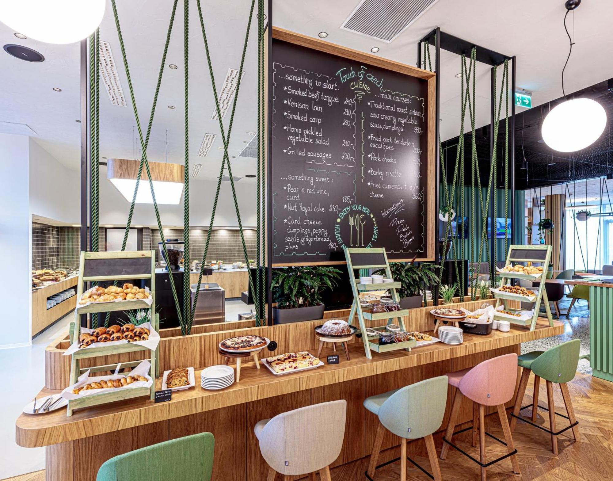 Holiday Inn Prague By Ihg Eksteriør bilde
