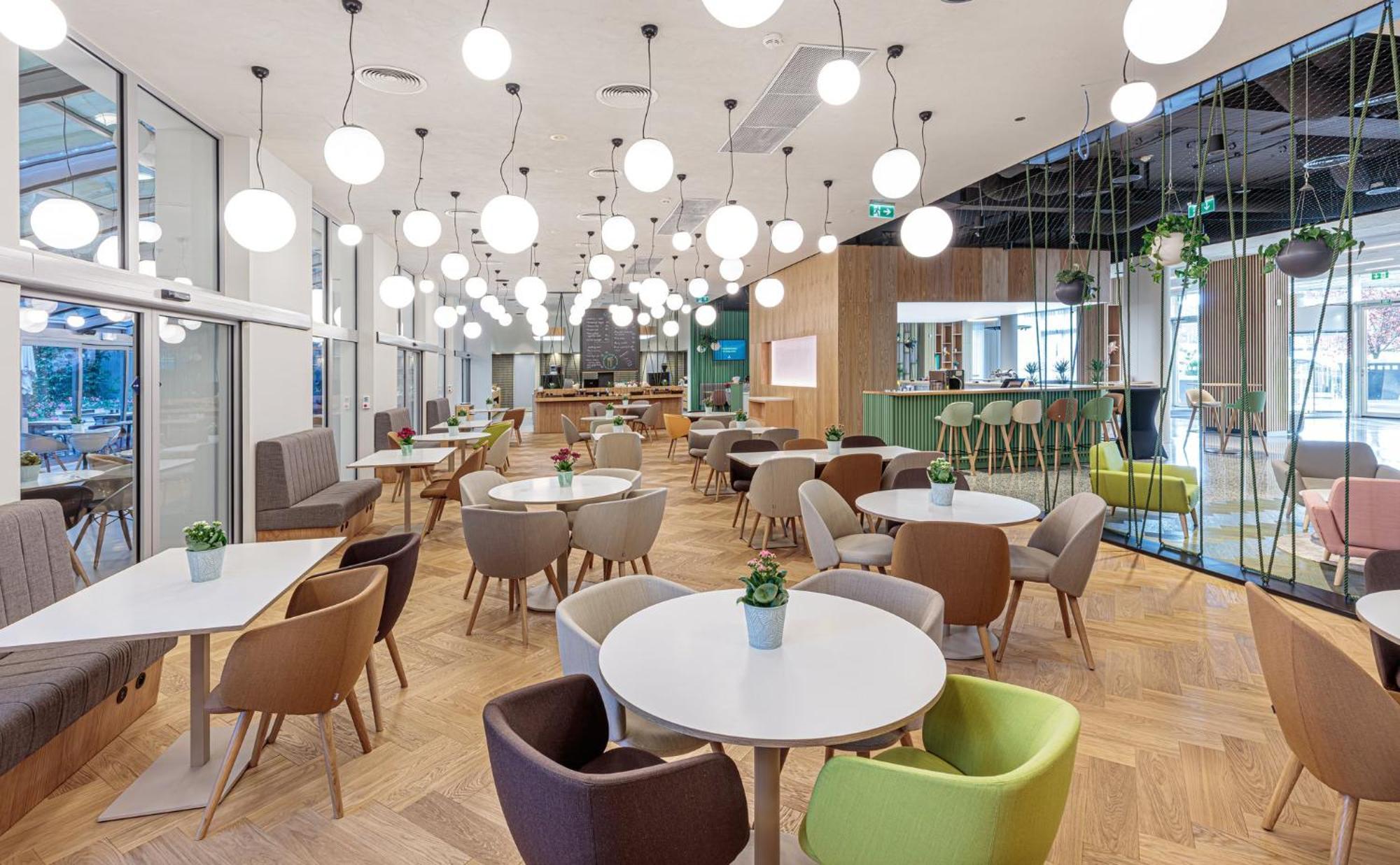 Holiday Inn Prague By Ihg Eksteriør bilde